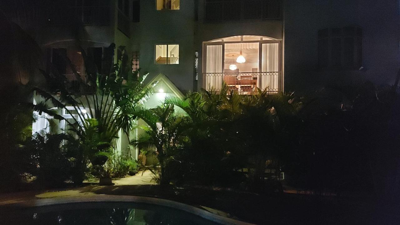 Tropical Palms Apartment Mauritius ポワント・オー・カノニエ エクステリア 写真